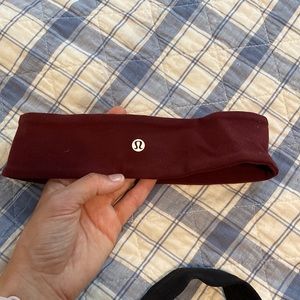Lululemon maroon headband